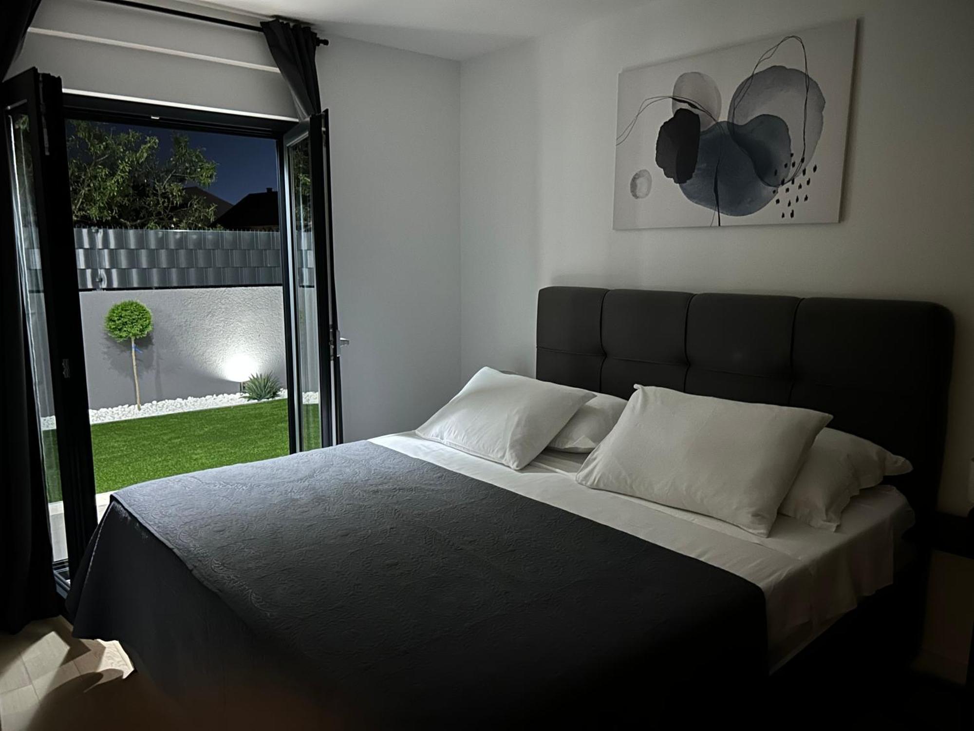 Apartment Oris, Private Parking, Garden Zadar Zewnętrze zdjęcie